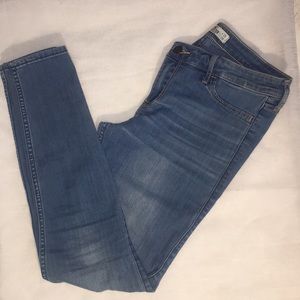 Hollister jeans 7